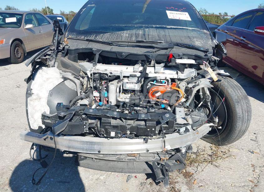 Photo 6 of 2023 Tesla Model X DUAL MOTOR ALL-WHEEL DRIVE/STANDARD RANGE (VIN 7SAXCBE52PF385047)