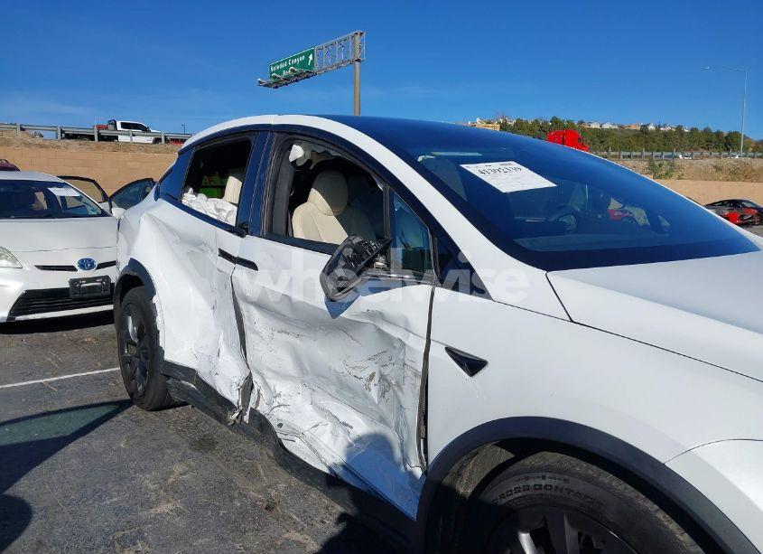 Photo 6 of 2023 Tesla Model X (VIN 7SAXCBE52PF412506)