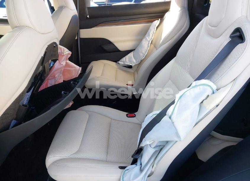 Photo 8 of 2023 Tesla Model X (VIN 7SAXCBE52PF412506)
