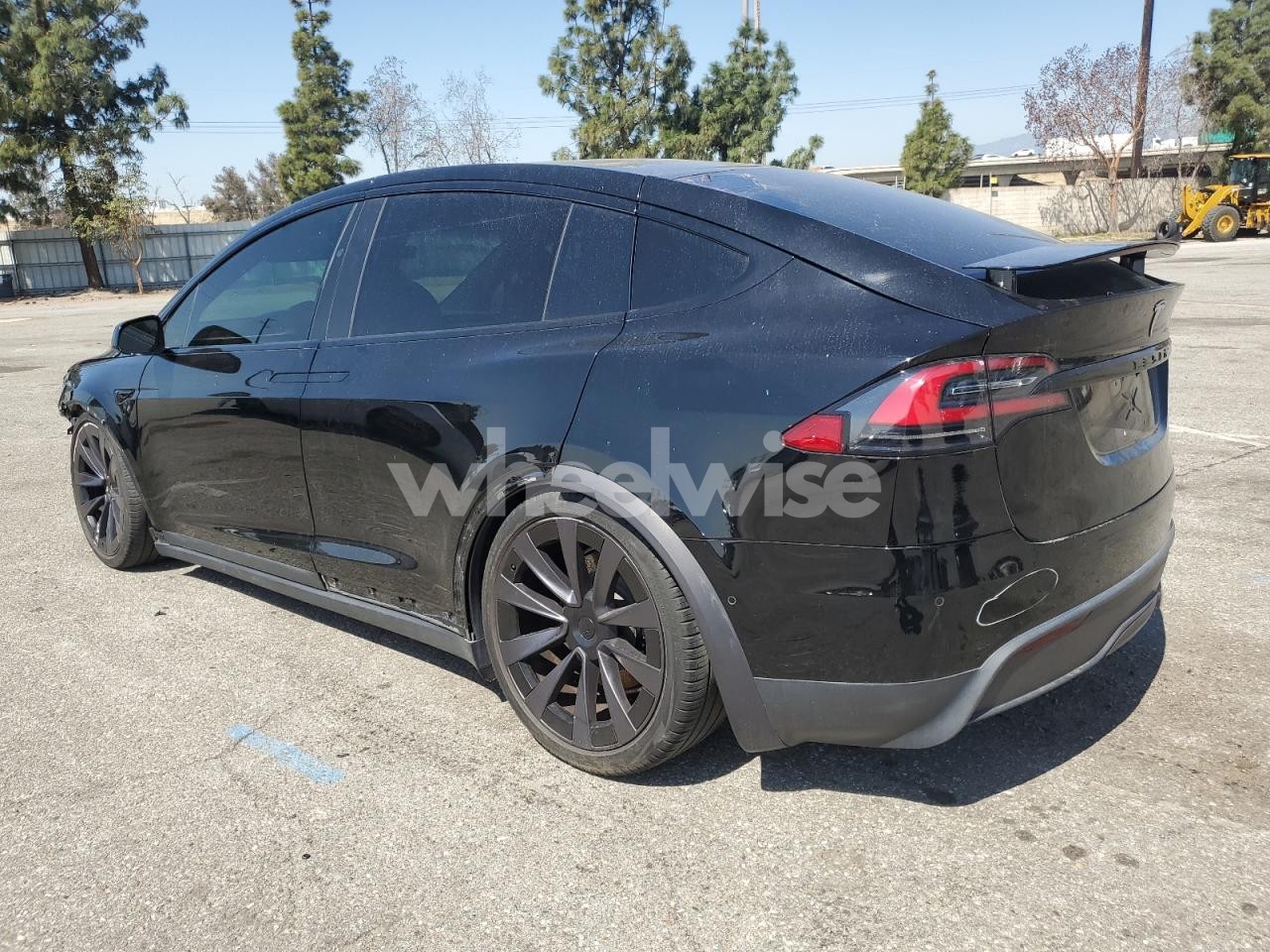 Photo 2 of 2022 TESLA MODEL X (VIN 7SAXCBE54NF328880)