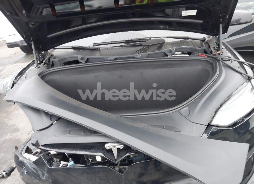 Photo 10 of 2022 Tesla Model X DUAL MOTOR ALL-WHEEL DRIVE (VIN 7SAXCBE54NF334582)