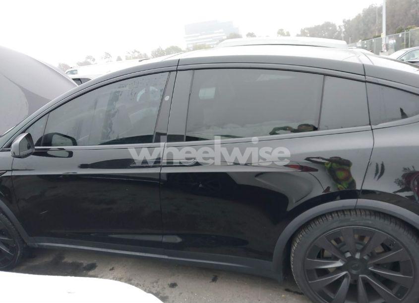 Photo 15 of 2022 Tesla Model X DUAL MOTOR ALL-WHEEL DRIVE (VIN 7SAXCBE54NF334582)