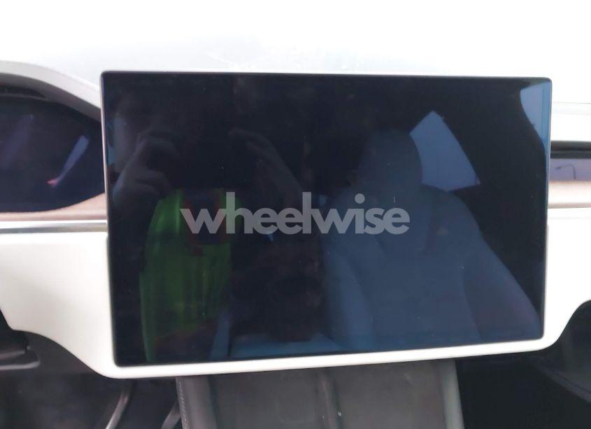 Photo 19 of 2022 Tesla Model X DUAL MOTOR ALL-WHEEL DRIVE (VIN 7SAXCBE54NF334582)