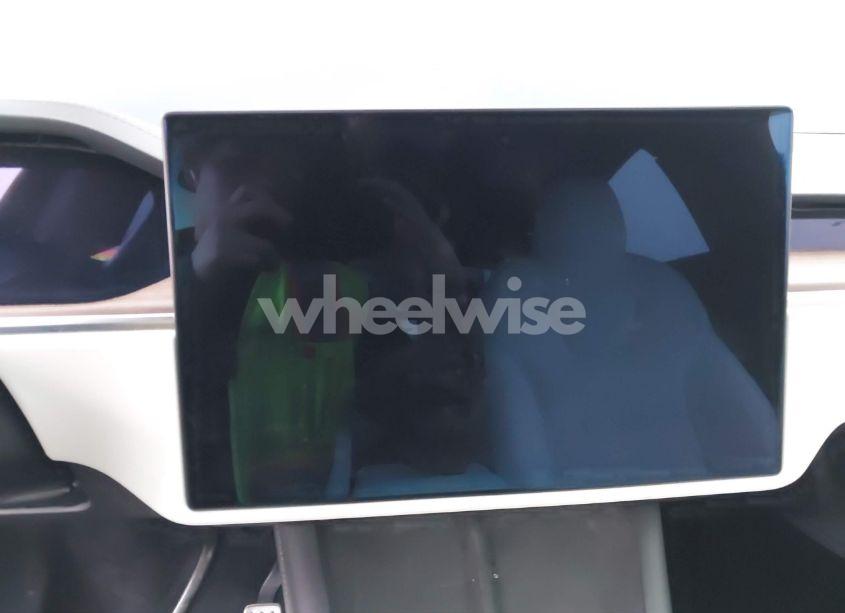 Photo 7 of 2022 Tesla Model X DUAL MOTOR ALL-WHEEL DRIVE (VIN 7SAXCBE54NF334582)