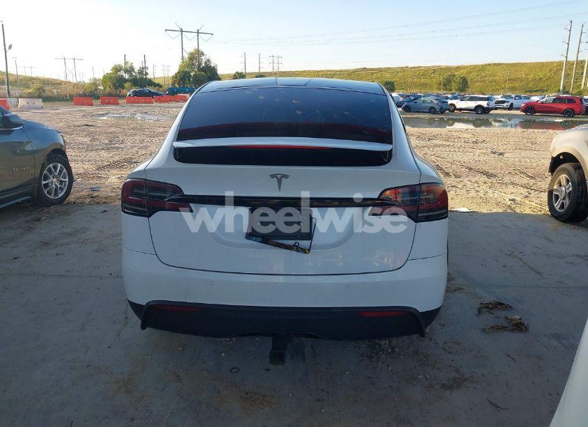 Photo 16 of 2022 Tesla Model X DUAL MOTOR ALL-WHEEL DRIVE (VIN 7SAXCBE55NF360768)