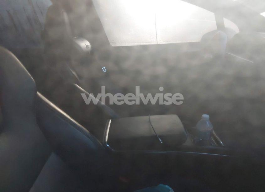 Photo 5 of 2022 Tesla Model X DUAL MOTOR ALL-WHEEL DRIVE (VIN 7SAXCBE55NF360768)