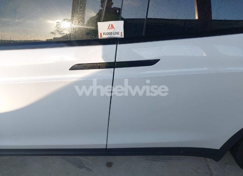 Photo 6 of 2022 Tesla Model X DUAL MOTOR ALL-WHEEL DRIVE (VIN 7SAXCBE55NF360768)