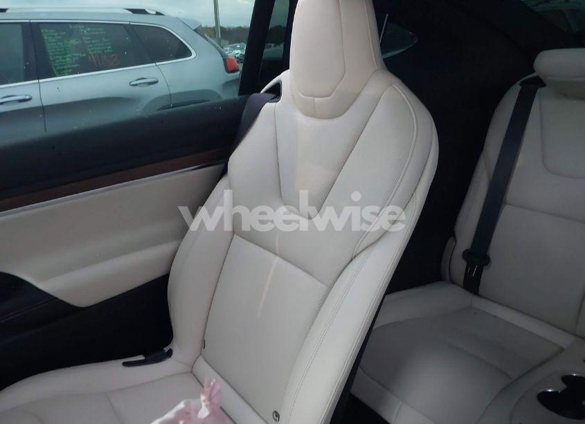 Photo 8 of 2023 Tesla Model X DUAL MOTOR ALL-WHEEL DRIVE/STANDARD RANGE (VIN 7SAXCBE55PF425587)