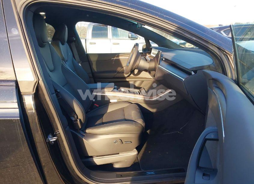 Photo 5 of 2024 Tesla Model X LONG RANGE (VIN 7SAXCBE55RF456115)