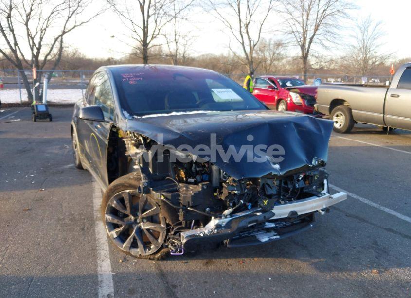 Photo 6 of 2024 Tesla Model X LONG RANGE (VIN 7SAXCBE55RF456115)