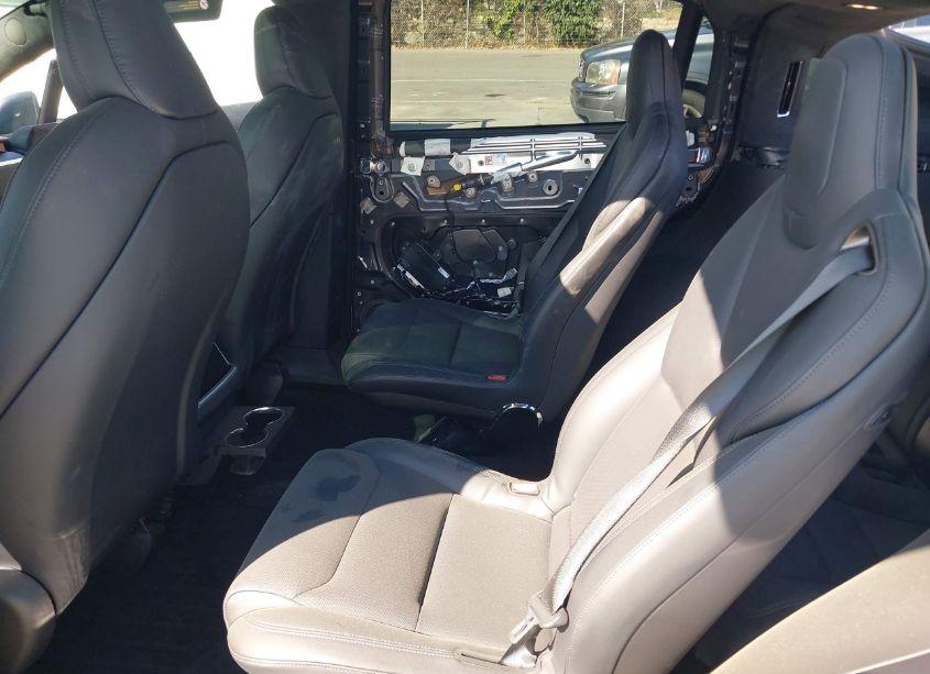 Photo 7 of 2023 Tesla Model X DUAL MOTOR ALL-WHEEL DRIVE/STANDARD RANGE (VIN 7SAXCBE58PF380483)