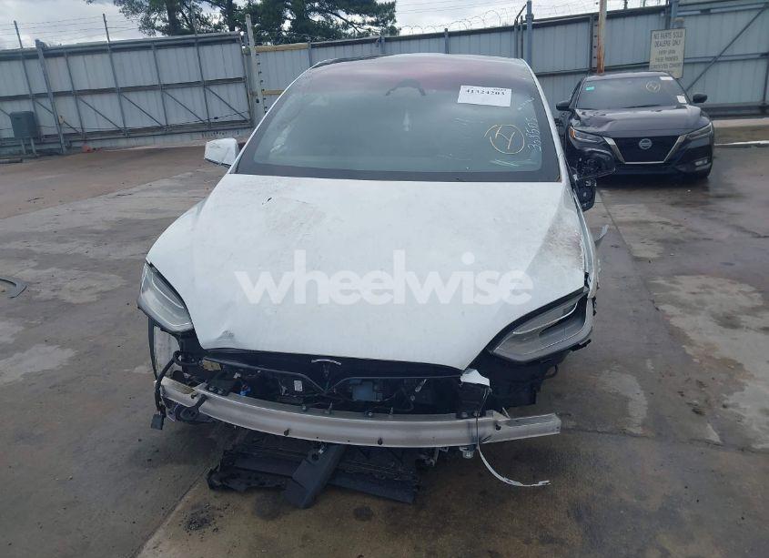 Photo 11 of 2023 Tesla Model X DUAL MOTOR ALL-WHEEL DRIVE/STANDARD RANGE (VIN 7SAXCBE59PF368505)