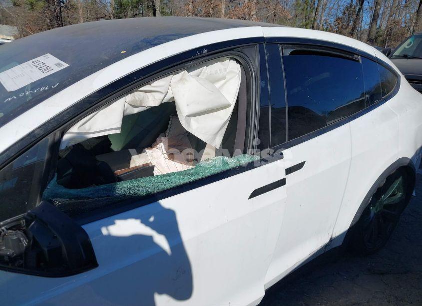 Photo 6 of 2023 Tesla Model X DUAL MOTOR ALL-WHEEL DRIVE/STANDARD RANGE (VIN 7SAXCBE59PF368505)