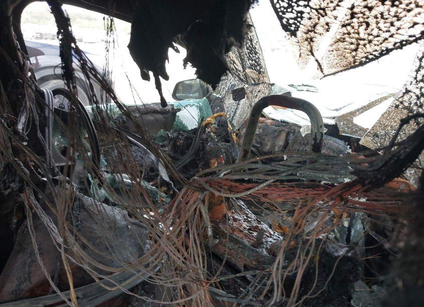 Photo 5 of 2022 Tesla Model X PLAID TRI MOTOR ALL-WHEEL DRIVE (VIN 7SAXCBE60NF331641)