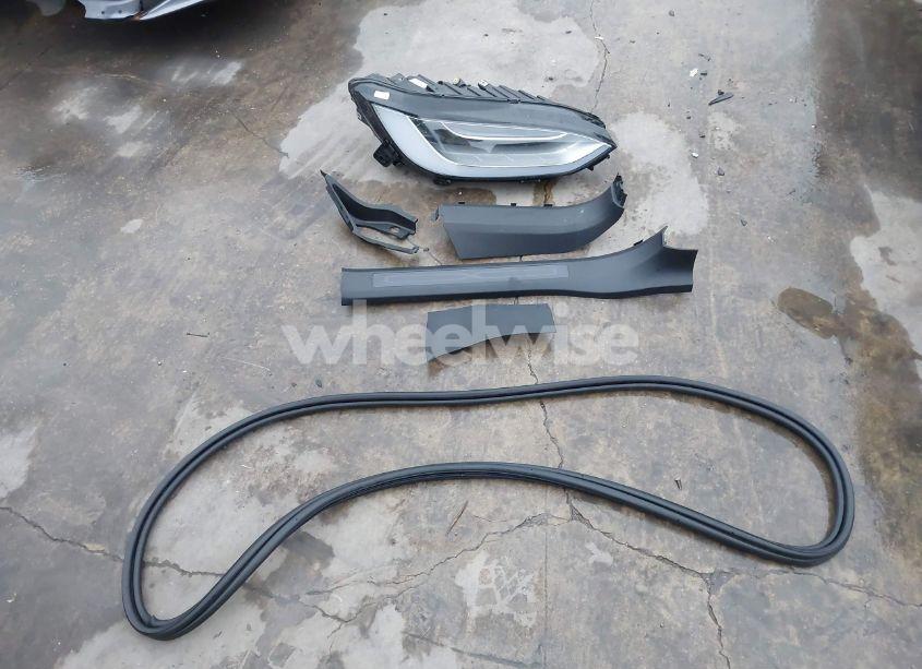 Photo 11 of 2023 Tesla Model X PLAID TRI MOTOR ALL-WHEEL DRIVE (VIN 7SAXCBE60PF375769)