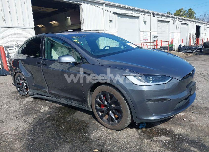 2023 Tesla Model X PLAID TRI MOTOR ALL-WHEEL DRIVE (VIN 7SAXCBE60PF418748) main photo