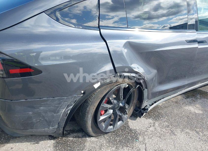 Photo 6 of 2023 Tesla Model X PLAID TRI MOTOR ALL-WHEEL DRIVE (VIN 7SAXCBE60PF418748)