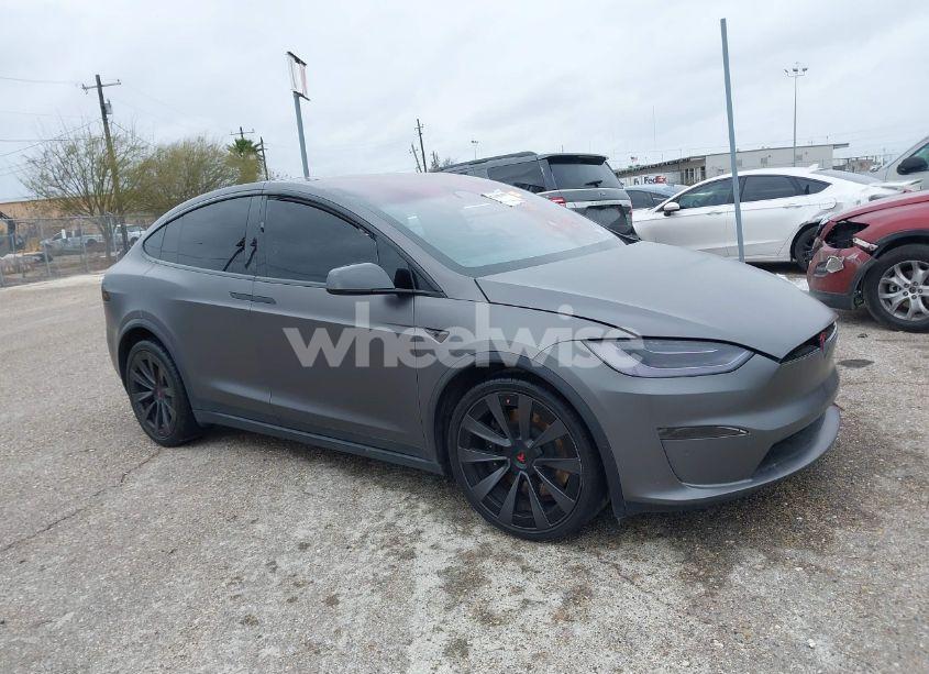 Photo 13 of 2022 Tesla Model X PLAID TRI MOTOR ALL-WHEEL DRIVE (VIN 7SAXCBE62NF333746)