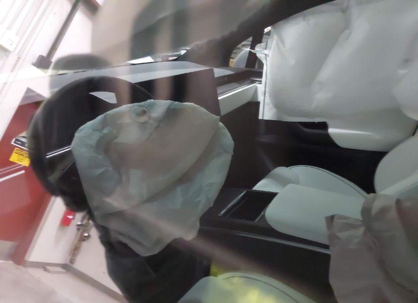 Photo 18 of 2024 Tesla Model X PLAID TRI MOTOR ALL-WHEEL DRIVE (VIN 7SAXCBE63RF440245)