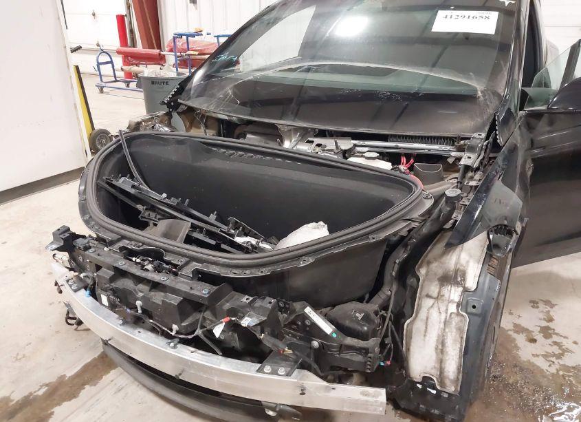 Photo 2 of 2022 Tesla Model X PLAID TRI MOTOR ALL-WHEEL DRIVE (VIN 7SAXCBE66NF351635)