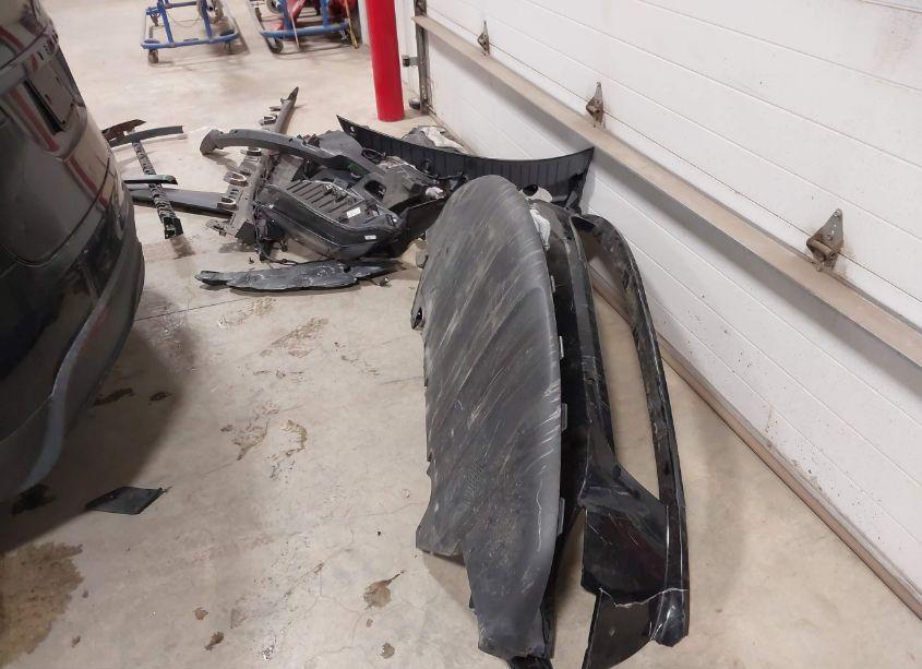 Photo 8 of 2022 Tesla Model X PLAID TRI MOTOR ALL-WHEEL DRIVE (VIN 7SAXCBE66NF351635)