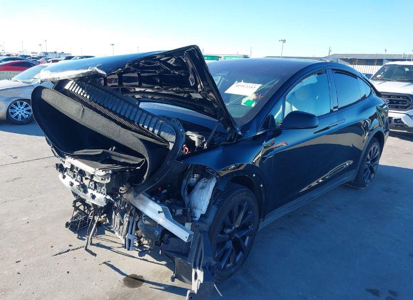 Photo 6 of 2022 Tesla Model X PLAID TRI MOTOR ALL-WHEEL DRIVE (VIN 7SAXCBE69NF332951)