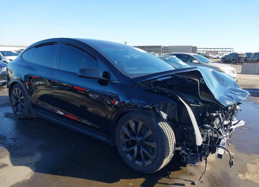 2022 Tesla Model X PLAID TRI MOTOR ALL-WHEEL DRIVE (VIN 7SAXCBE69NF349507) main photo