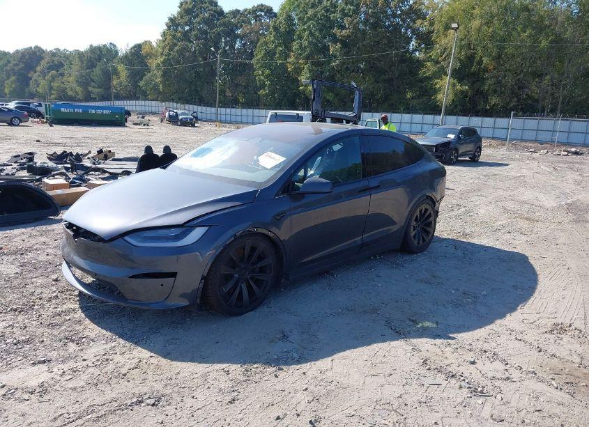 Photo 2 of 2022 Tesla Model X PLAID TRI MOTOR ALL-WHEEL DRIVE (VIN 7SAXCBE69NF355985)