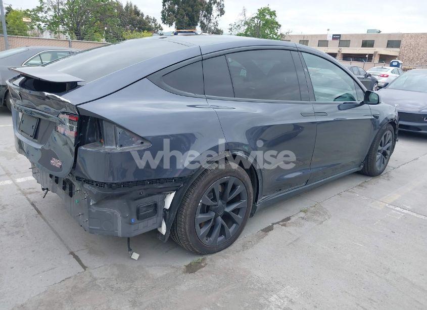 Photo 4 of 2022 Tesla Model X PLAID TRI MOTOR ALL-WHEEL DRIVE (VIN 7SAXCBE6XNF337687)