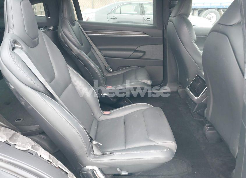 Photo 8 of 2022 Tesla Model X PLAID TRI MOTOR ALL-WHEEL DRIVE (VIN 7SAXCBE6XNF337687)