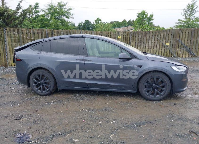 Photo 13 of 2022 Tesla Model X DUAL MOTOR ALL-WHEEL DRIVE/PLAID TRI MOTOR ALL-WHEEL DRIVE (VIN 7SAXCDE51NF337869)