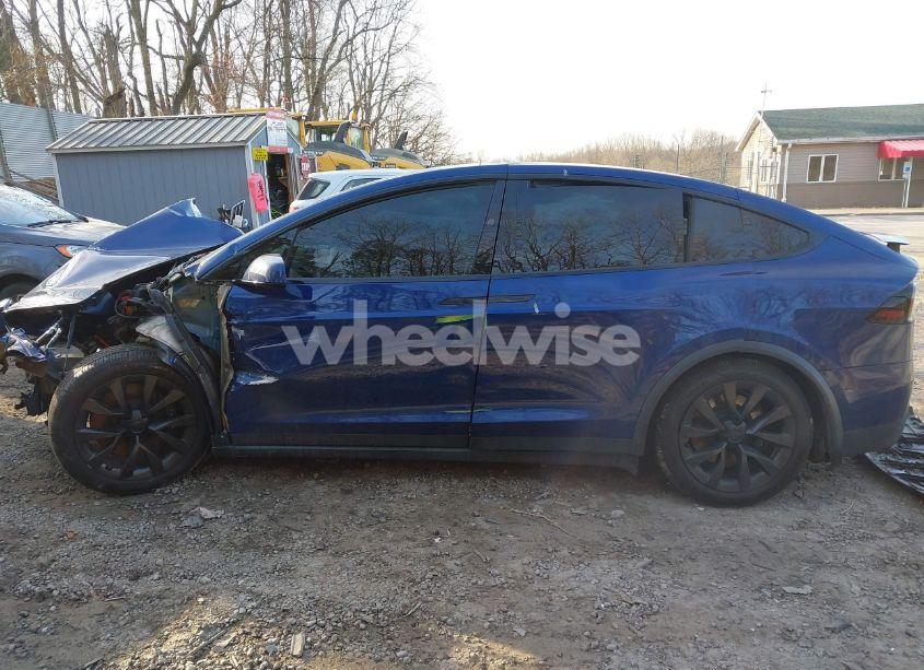 Photo 13 of 2023 Tesla Model X DUAL MOTOR ALL-WHEEL DRIVE/STANDARD RANGE (VIN 7SAXCDE52PF399834)