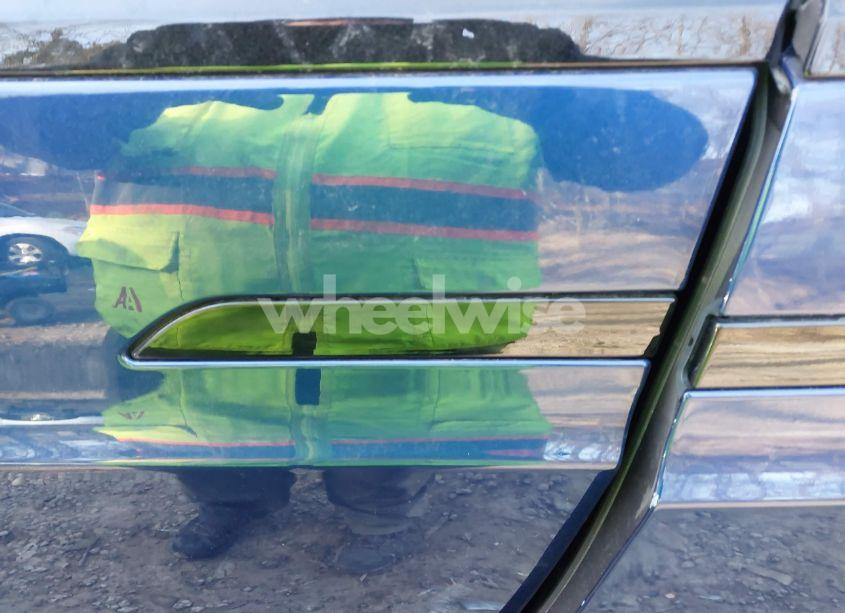 Photo 16 of 2023 Tesla Model X DUAL MOTOR ALL-WHEEL DRIVE/STANDARD RANGE (VIN 7SAXCDE52PF399834)