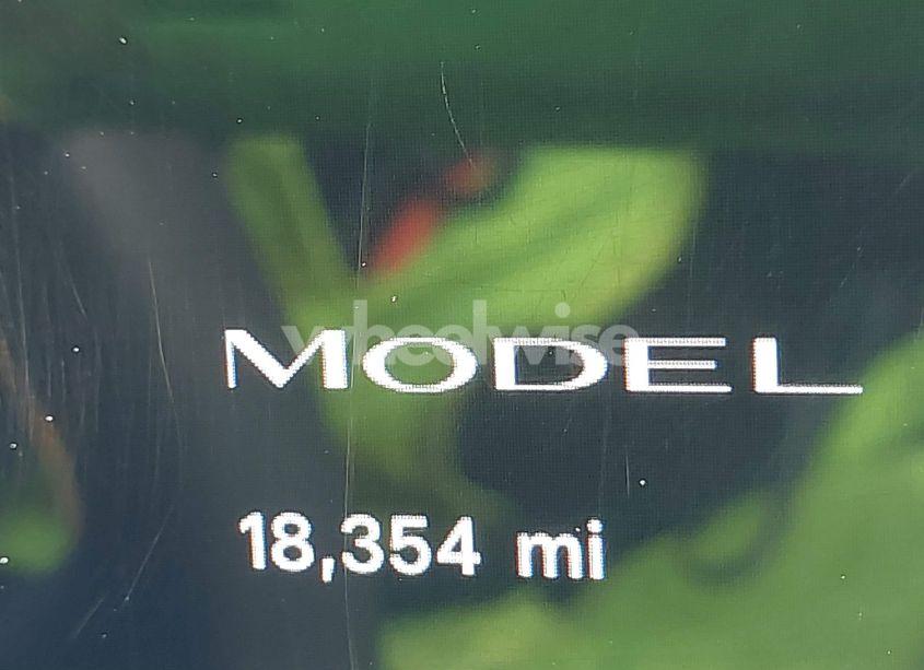 Photo 15 of 2024 Tesla Model X LONG RANGE (VIN 7SAXCDE52RF433922)