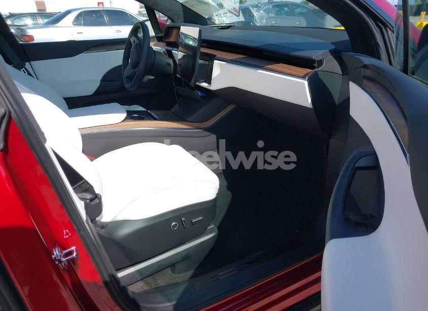 Photo 5 of 2024 Tesla Model X LONG RANGE (VIN 7SAXCDE52RF433922)