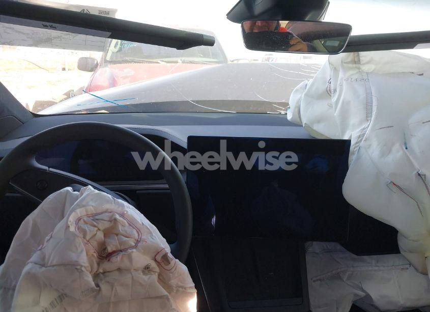 Photo 15 of 2024 Tesla Model X LONG RANGE (VIN 7SAXCDE54RF446378)