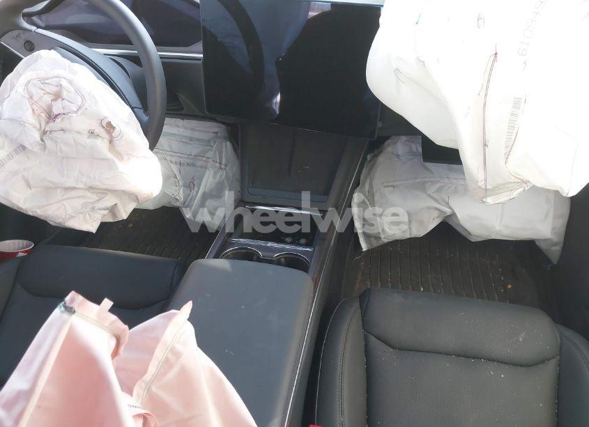 Photo 5 of 2024 Tesla Model X LONG RANGE (VIN 7SAXCDE54RF446378)