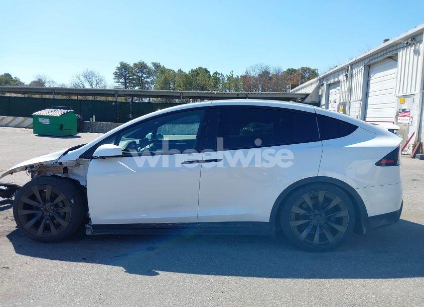 Photo 14 of 2022 Tesla Model X DUAL MOTOR ALL-WHEEL DRIVE/PLAID TRI MOTOR ALL-WHEEL DRIVE (VIN 7SAXCDE58NF342776)