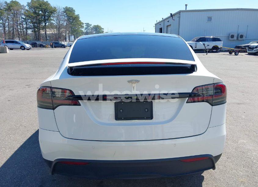 Photo 16 of 2022 Tesla Model X DUAL MOTOR ALL-WHEEL DRIVE/PLAID TRI MOTOR ALL-WHEEL DRIVE (VIN 7SAXCDE58NF342776)