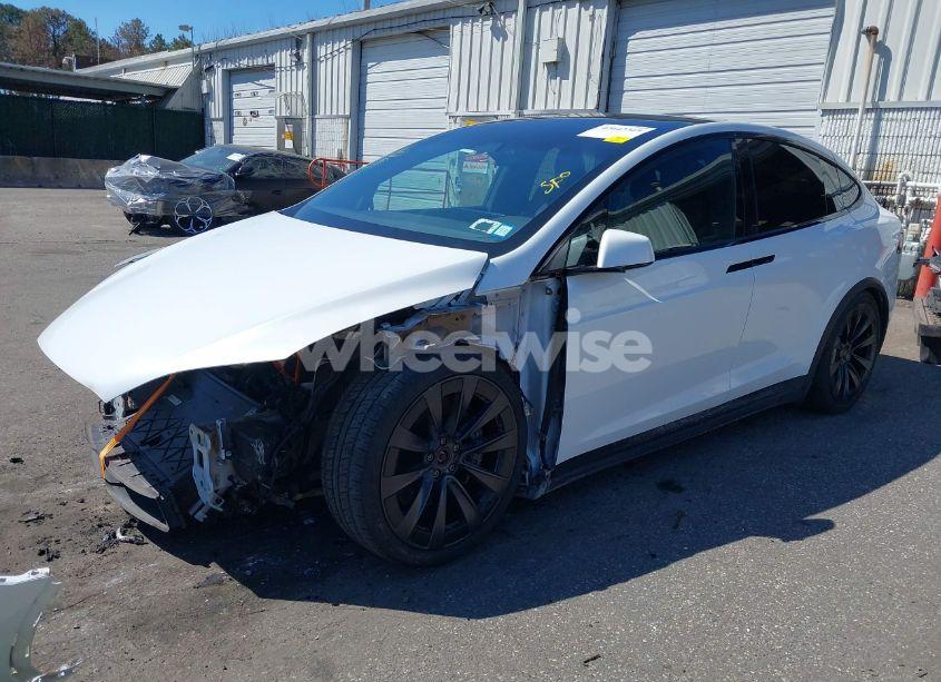 Photo 2 of 2022 Tesla Model X DUAL MOTOR ALL-WHEEL DRIVE/PLAID TRI MOTOR ALL-WHEEL DRIVE (VIN 7SAXCDE58NF342776)