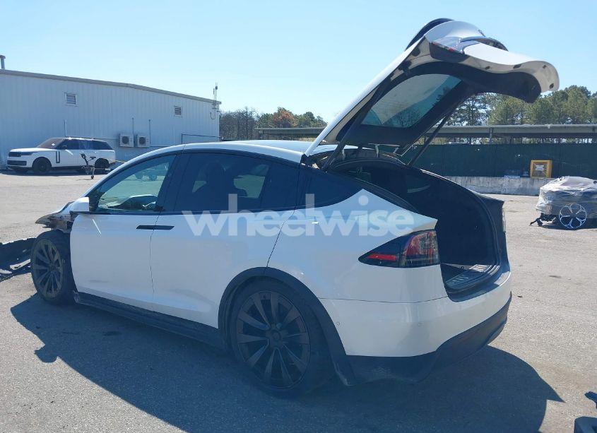 Photo 3 of 2022 Tesla Model X DUAL MOTOR ALL-WHEEL DRIVE/PLAID TRI MOTOR ALL-WHEEL DRIVE (VIN 7SAXCDE58NF342776)