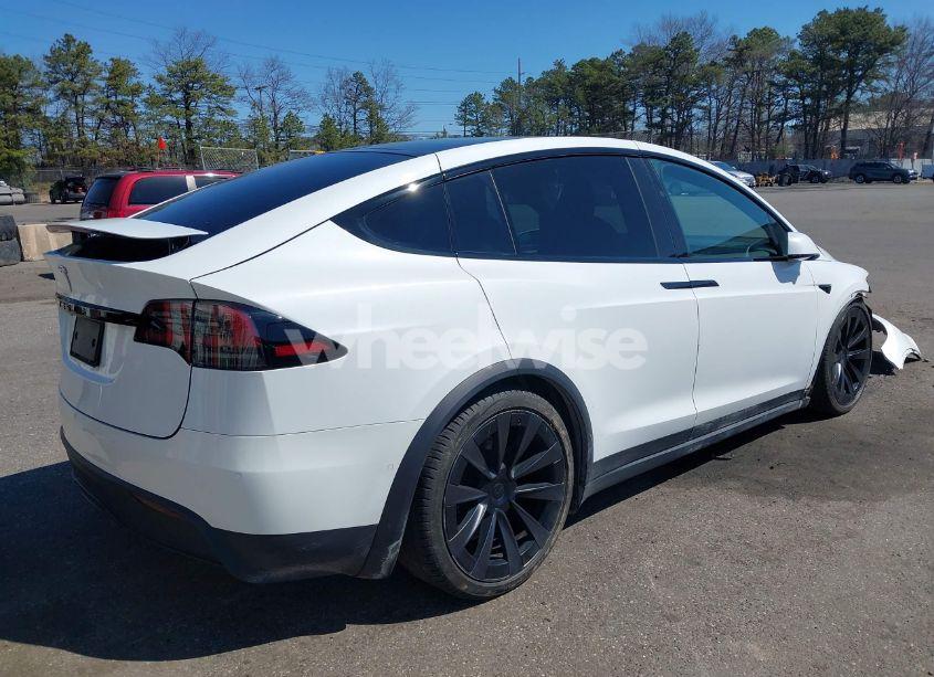 Photo 4 of 2022 Tesla Model X DUAL MOTOR ALL-WHEEL DRIVE/PLAID TRI MOTOR ALL-WHEEL DRIVE (VIN 7SAXCDE58NF342776)