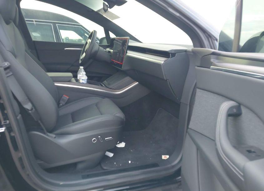 Photo 5 of 2023 Tesla Model X DUAL MOTOR ALL-WHEEL DRIVE/STANDARD RANGE (VIN 7SAXCDE58PF429189)