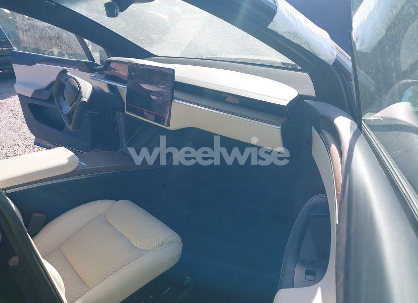 Photo 5 of 2022 Tesla Model X (VIN 7SAXCDE5XNF356582)