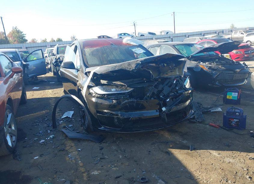 2023 Tesla Model X DUAL MOTOR ALL-WHEEL DRIVE/STANDARD RANGE (VIN 7SAXCDE5XPF428996) main photo