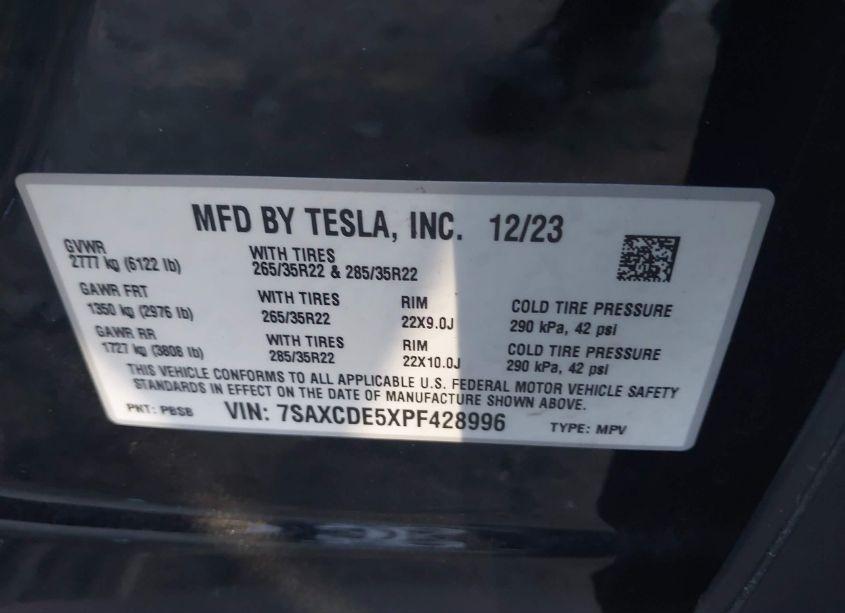 Photo 9 of 2023 Tesla Model X DUAL MOTOR ALL-WHEEL DRIVE/STANDARD RANGE (VIN 7SAXCDE5XPF428996)