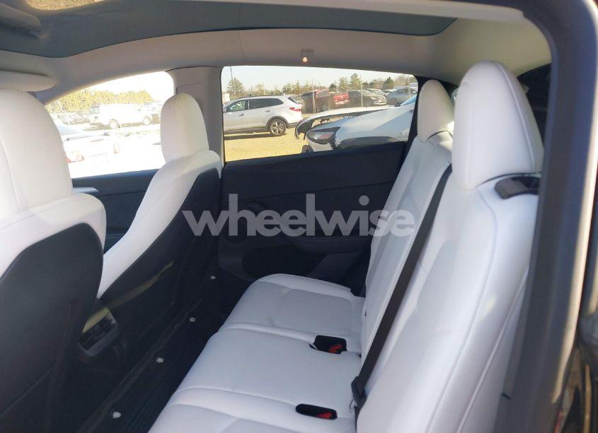 Photo 8 of 2023 Tesla Model Y AWD/LONG RANGE DUAL MOTOR ALL-WHEEL DRIVE (VIN 7SAYGAEE0PF646470)