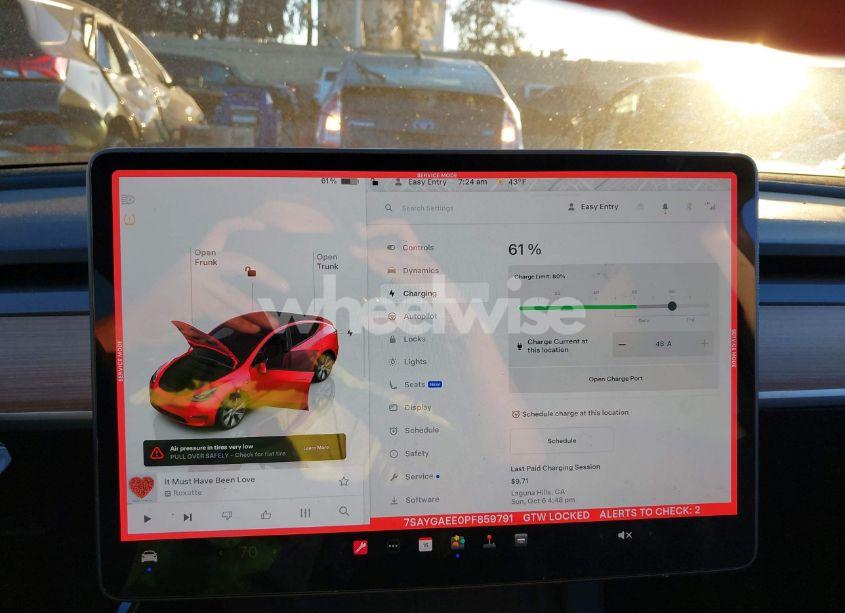 Photo 17 of 2023 Tesla Model Y AWD/LONG RANGE DUAL MOTOR ALL-WHEEL DRIVE (VIN 7SAYGAEE0PF859791)