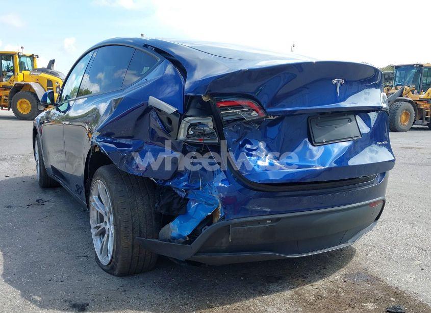 Photo 20 of 2023 Tesla Model Y AWD/LONG RANGE DUAL MOTOR ALL-WHEEL DRIVE (VIN 7SAYGAEE0PF892595)