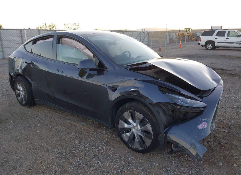 2023 Tesla Model Y AWD/LONG RANGE DUAL MOTOR ALL-WHEEL DRIVE (VIN 7SAYGAEE0PF907791) main photo